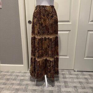 B. Mine Long BoHo Skirt, Size Large